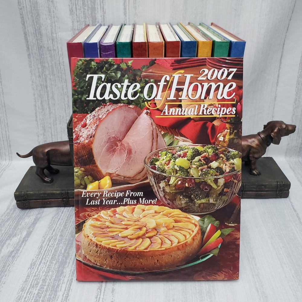 2007 Taste of Home Annual Recipes Cookbook